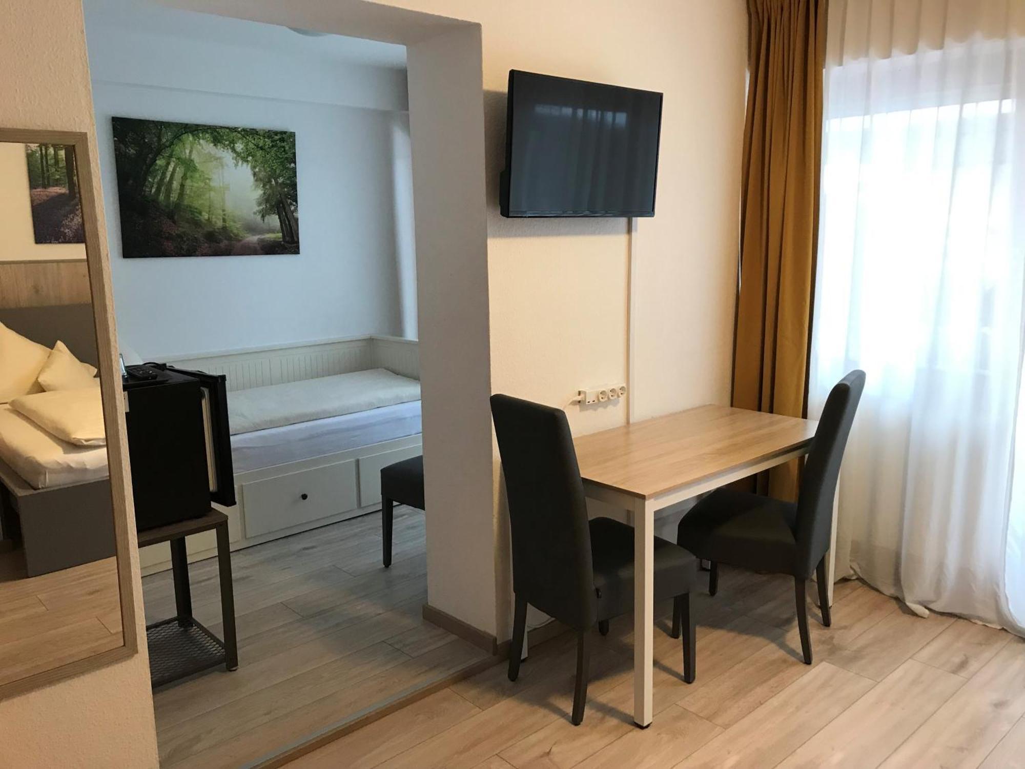 Abendruhe Hotel - Kontaktloser Check In Oberhaching Buitenkant foto