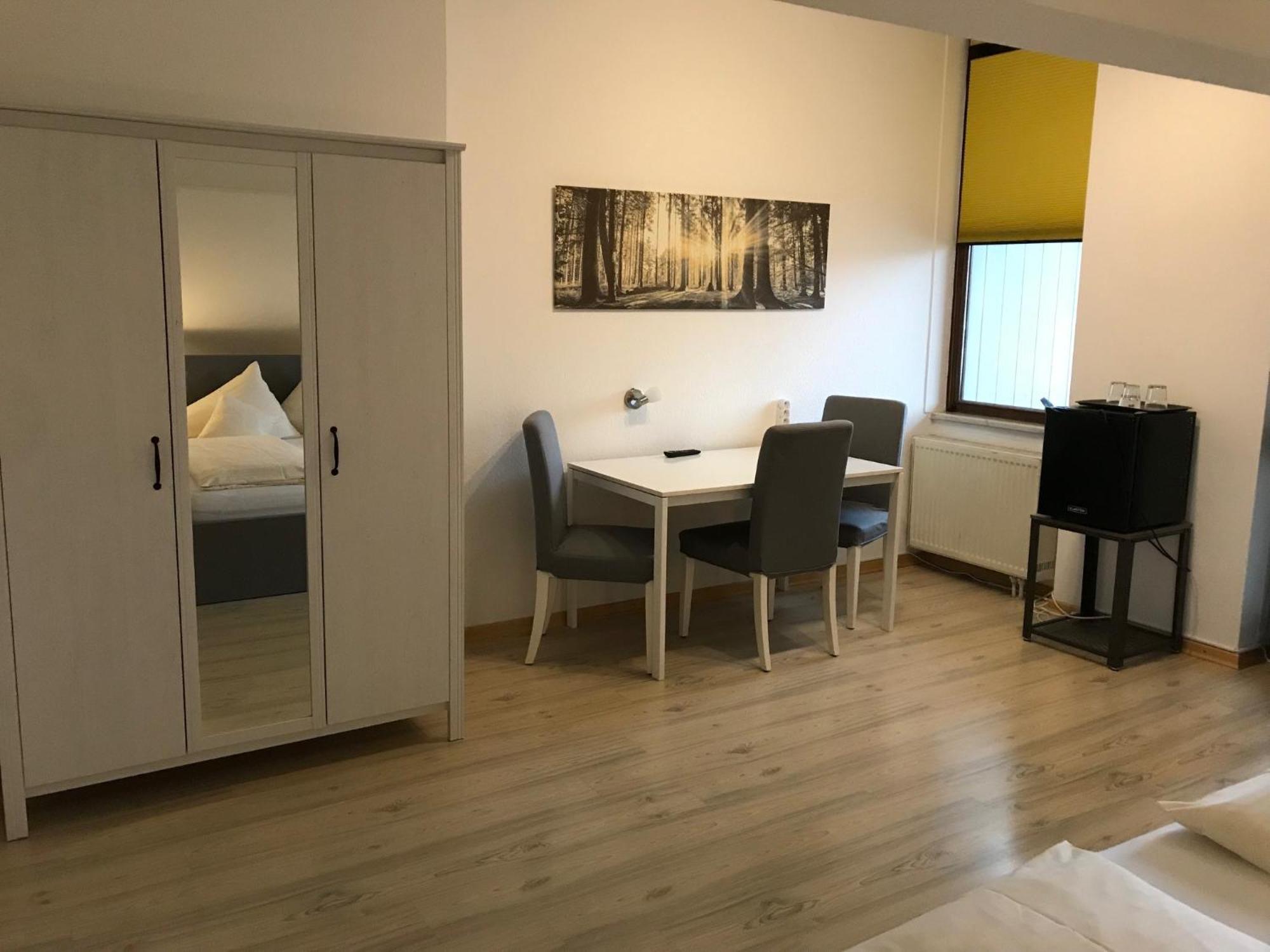 Abendruhe Hotel - Kontaktloser Check In Oberhaching Buitenkant foto