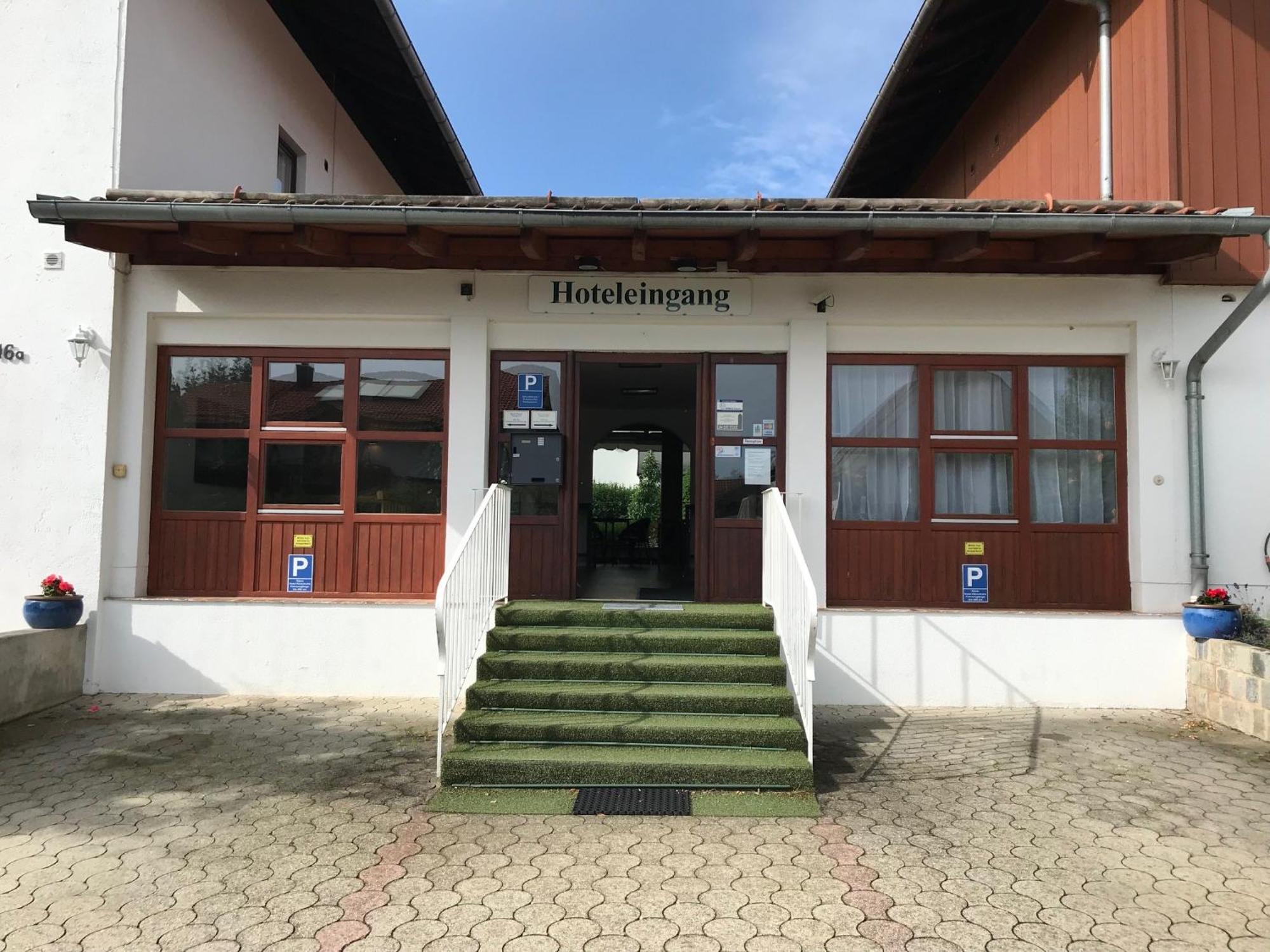 Abendruhe Hotel - Kontaktloser Check In Oberhaching Buitenkant foto